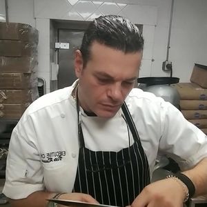 Meet your Posher, Vito